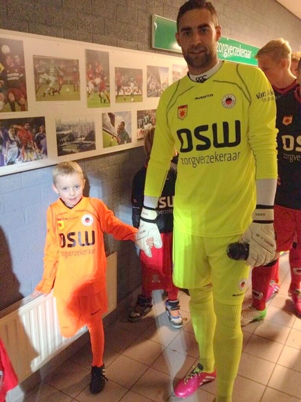 BaQrVyzIAAAyfTJ Kopie